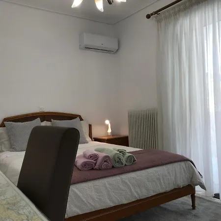 Dina's Top-floor Apartment Athens