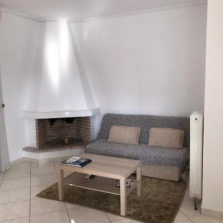 Dina's Top-floor Apartment *