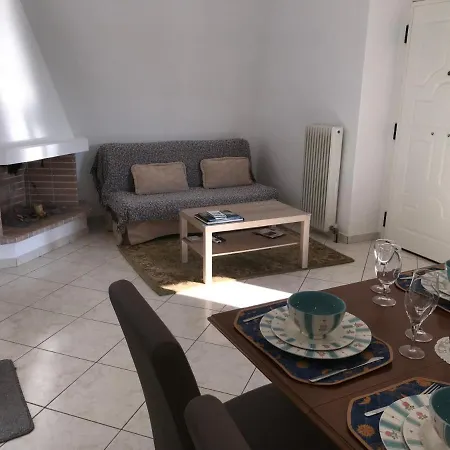 Dina's Top-floor Apartment