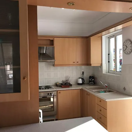 Dina's Top-floor Apartment Athens